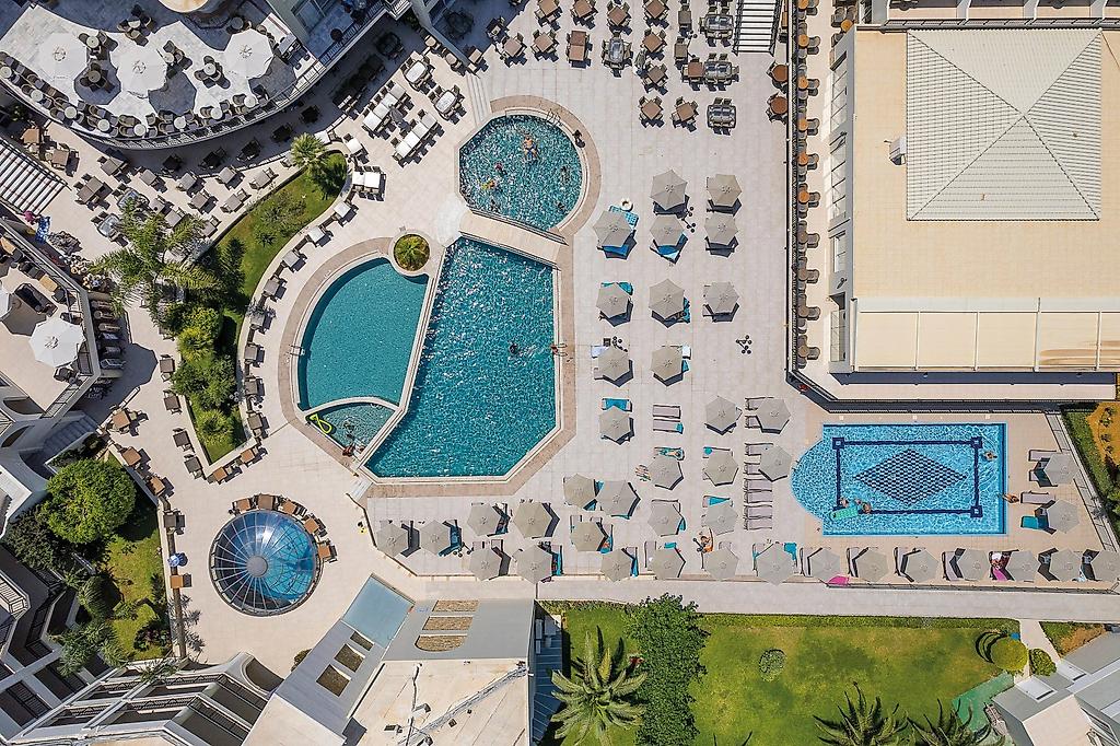 Vantaris Palace, Pool/Poolbereich