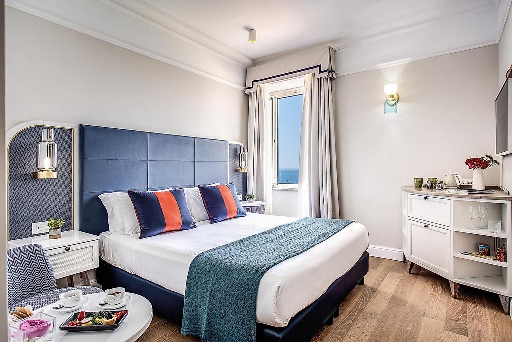 Hotel Mediterraneo Sorrento, Romantic