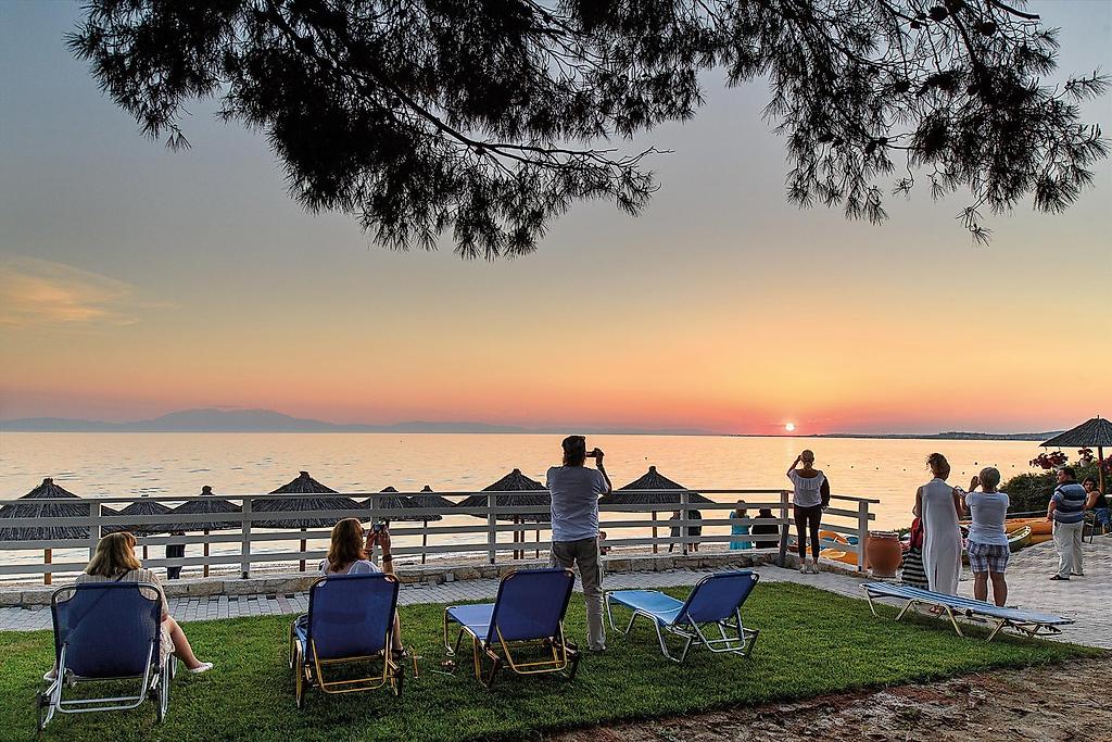 Portes Beach Hotel, sonstige