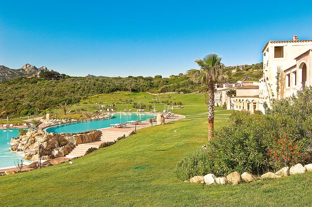 Colonna Resort,