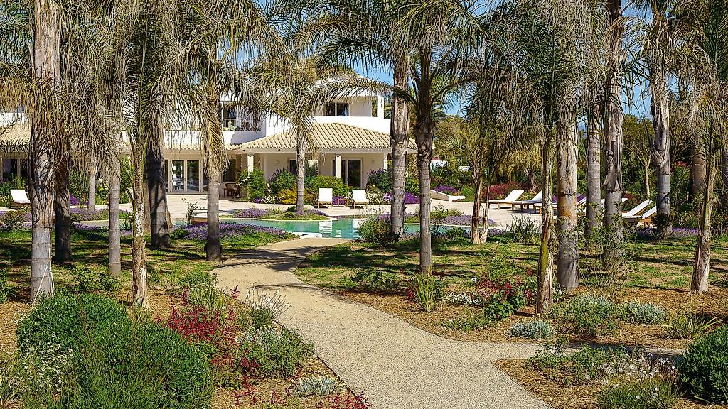 Sant’Efis Hotel,