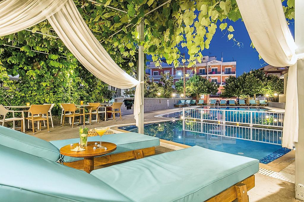 Thalassies Nouveau, Pool/Poolbereich
