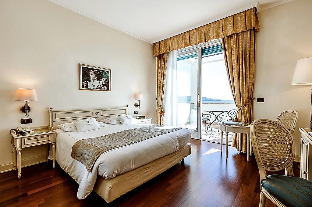 Hotel Savoy Palace, Panoramic