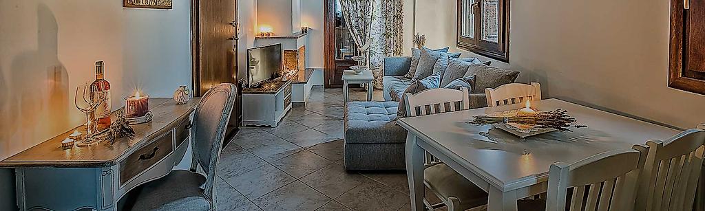 Levantes Villas, Levantes Villas,