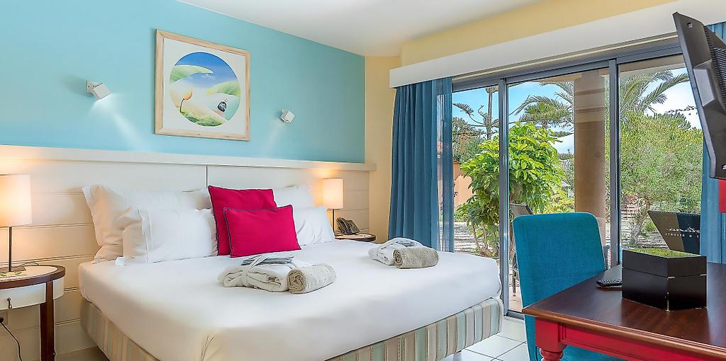 Pestana Porto Santo – Premium AI Beach & Spa Resort, PoolVila