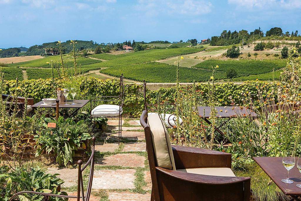 L’Ostelliere- Villa Sparina Resort,