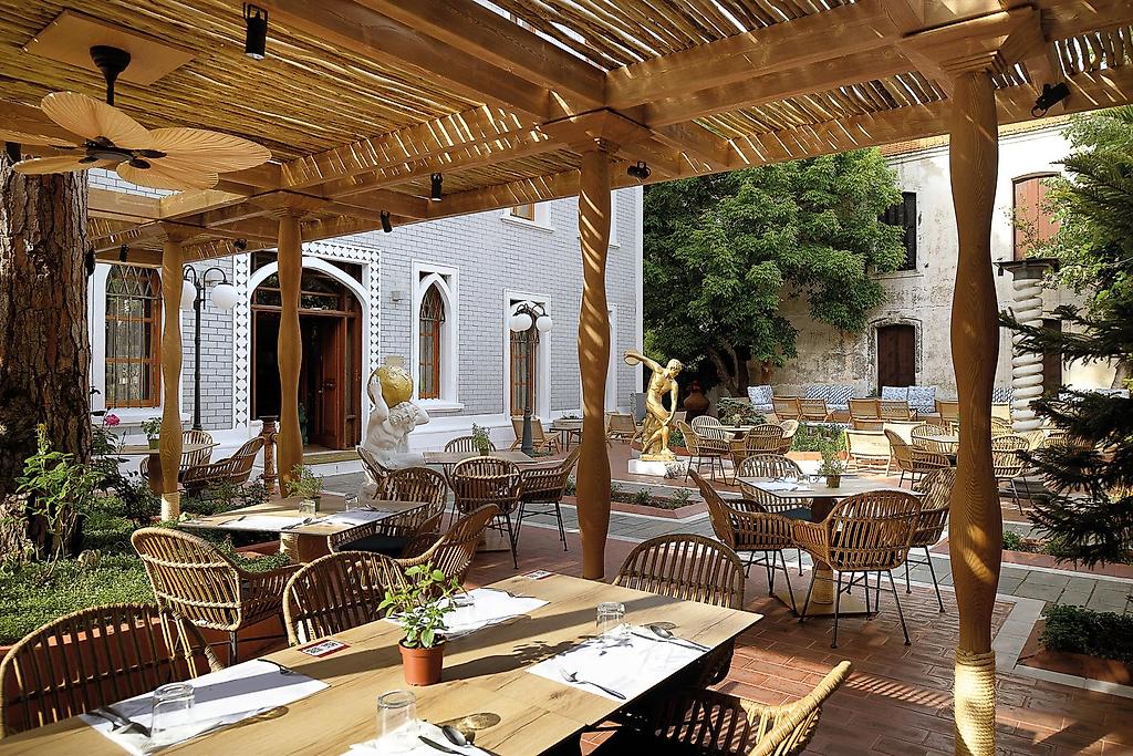 A for Art Design Hotel, Restaurant/Gastronomie