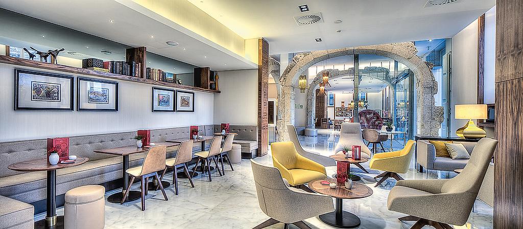 NH Collection Porto Batalha, Bar