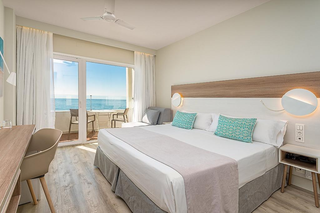 Hotel Benalma Costa del Sol, Komfortables Premium-Zimmer mit stilvoller Einrichtung