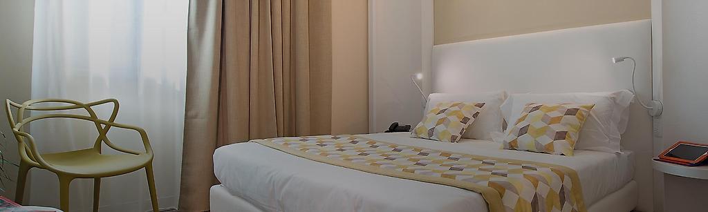 Ark Hotel,
