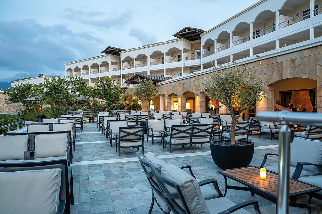 Neptune Luxury Resort, Restaurant/Gastronomie
