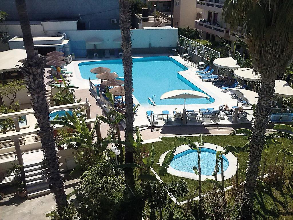 Astron, Pool/Poolbereich