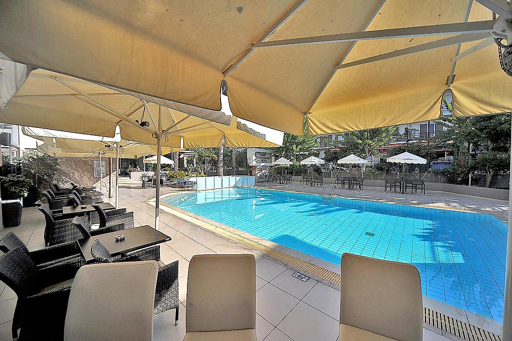 Saint Constantin Hotel, Pool/Poolbereich