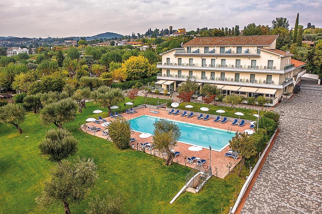 Villa Paradiso Suite, Resort/Hotelanlage
