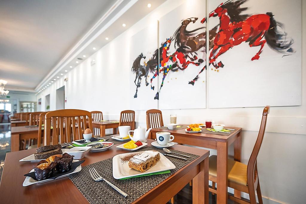 Villa Paradiso Suite, Restaurant/Gastronomie