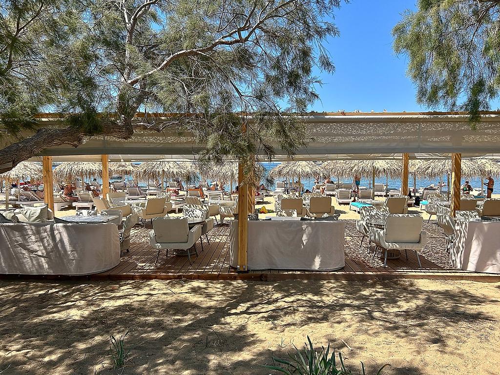 Chryssi Akti Hotel, Atmosphärische Strandbar des Hotels in Athen