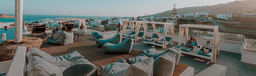 Mr & Mrs White Mykonos, Mr & Mrs White Mykonos,