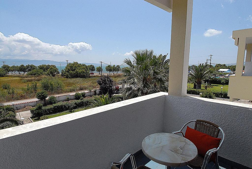 Kalloni Bay, Wohnbeispiel