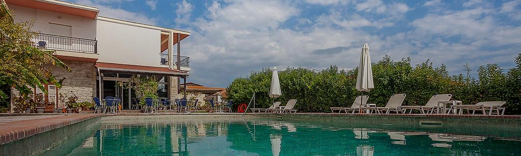 Hotel Skentos, Hotel Skentos,