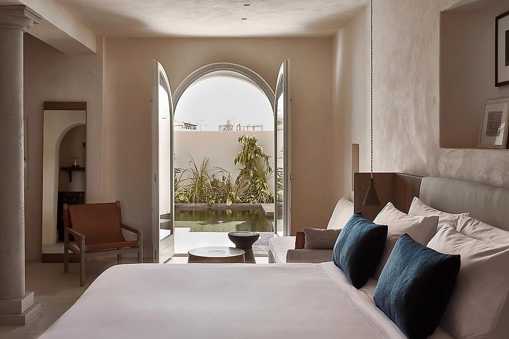 Istoria Hotel, Tarina Suite