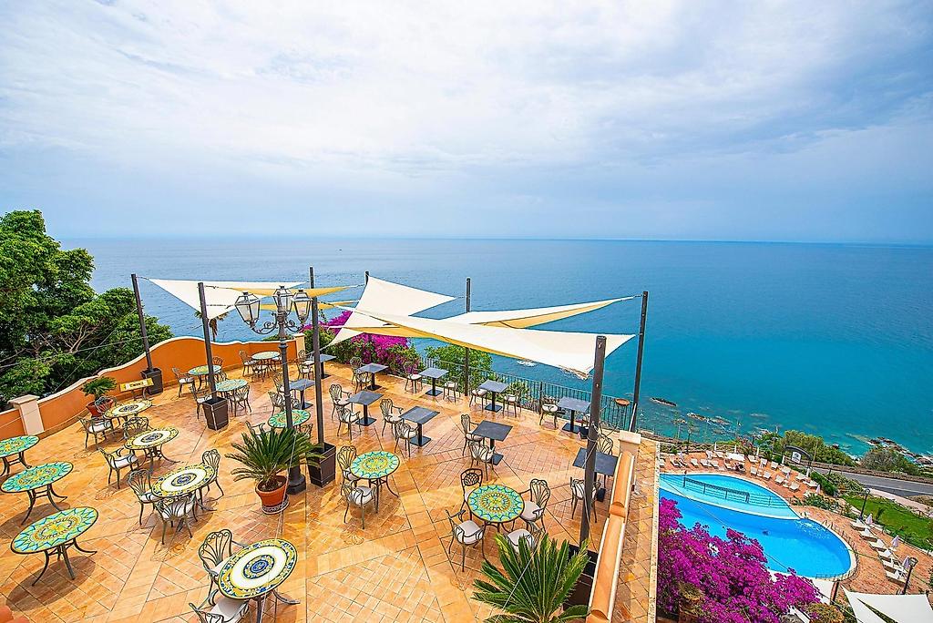 Baia Taormina Hotel, Resort/Hotelanlage