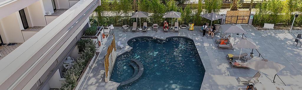 Executive Evolution Hotel,