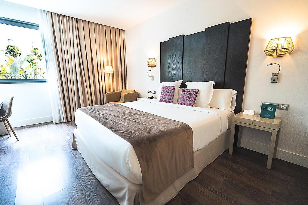 La Laguna Gran Hotel, Deluxe