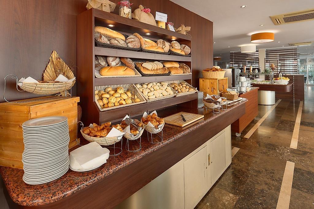 Hotel Zora, Restaurant/Gastronomie