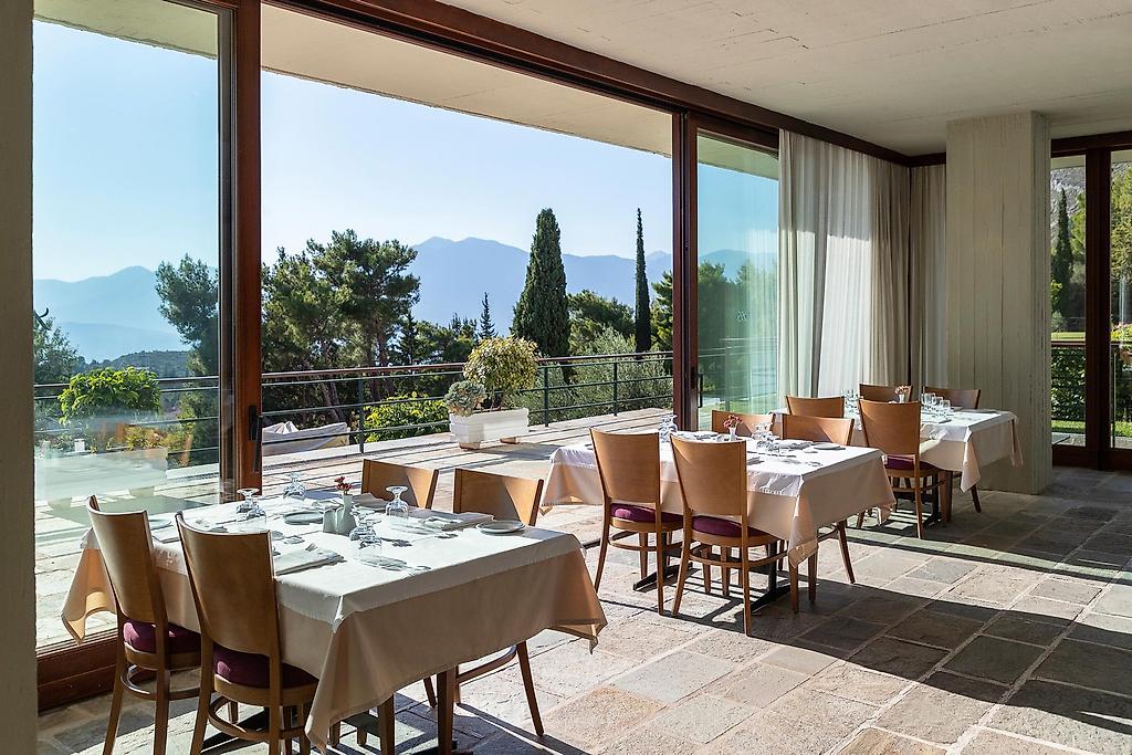 Amalia Delphi, Restaurant/Gastronomie