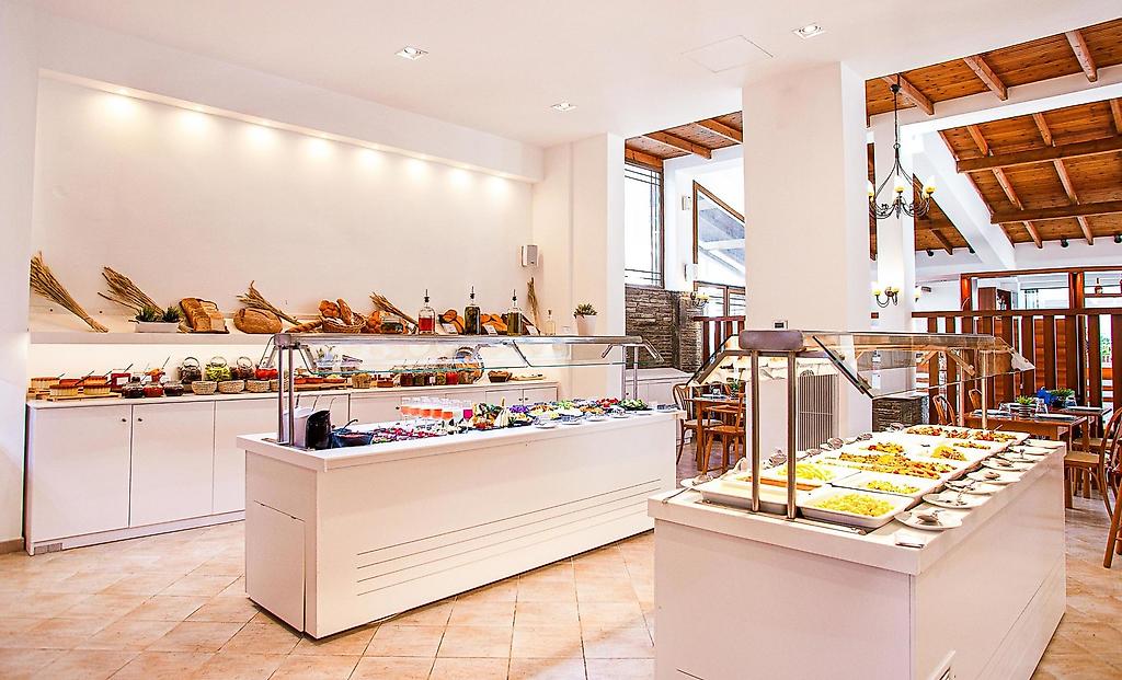 Lily Ann Village, Restaurant/Gastronomie