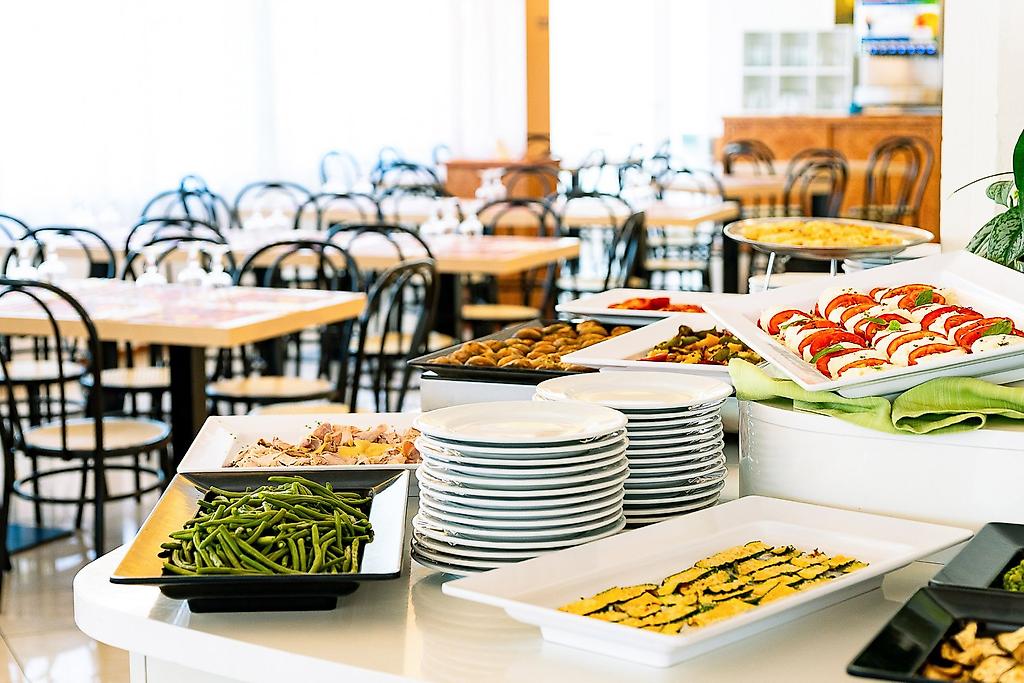 Color Metropolitan Family Hotel, Restaurant/Gastronomie