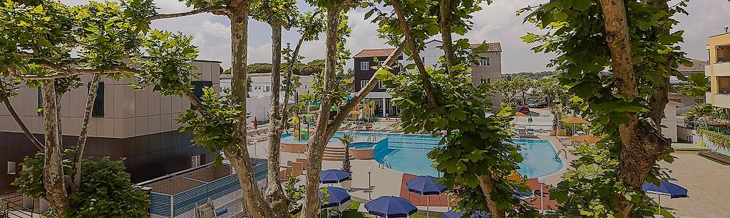 Color Perla Village,