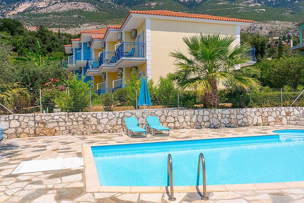 Milos Studios, Pool/Poolbereich