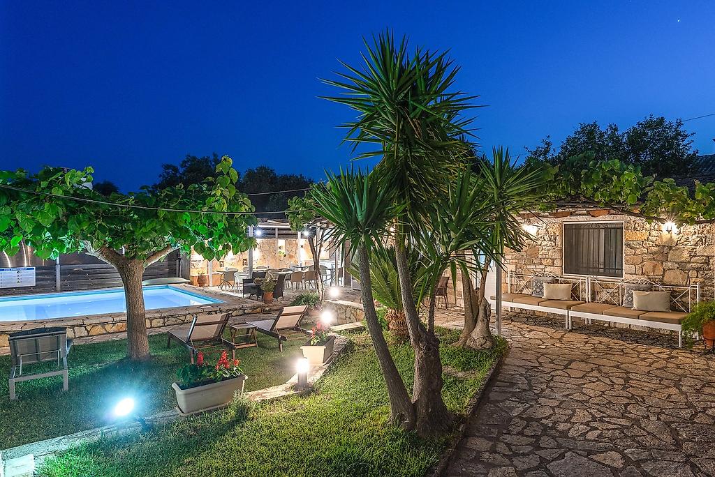 Harmony Apartments, Resort/Hotelanlage