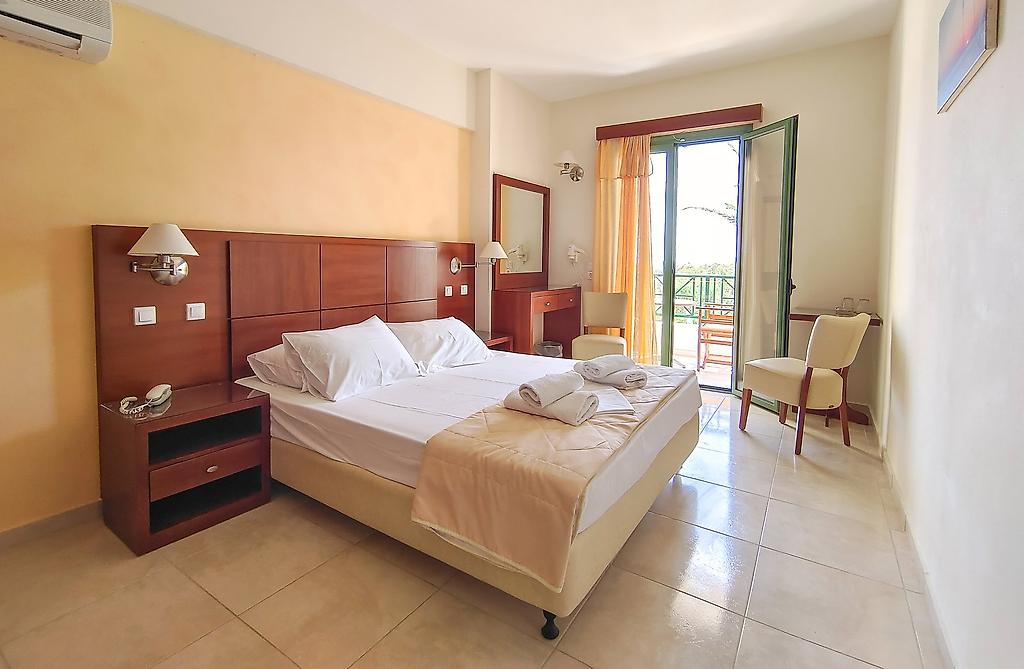 Alex Hotel, Zimmer/Wohnbeispiel
