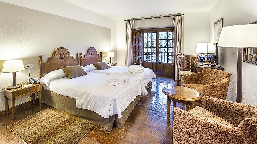 Parador de Santillana Altamira, Zimmer/Wohnbeispiel