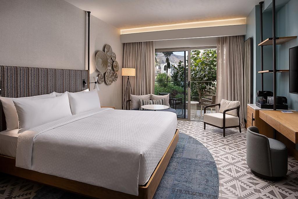Four Points by Sheraton São Vicente Resort, Blick vom Zimmer aus in Richtung des Eingangsbereichs oder des Flurs.
