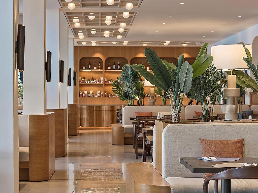 Aeolos Beach Resort, Restaurant/Gastronomie