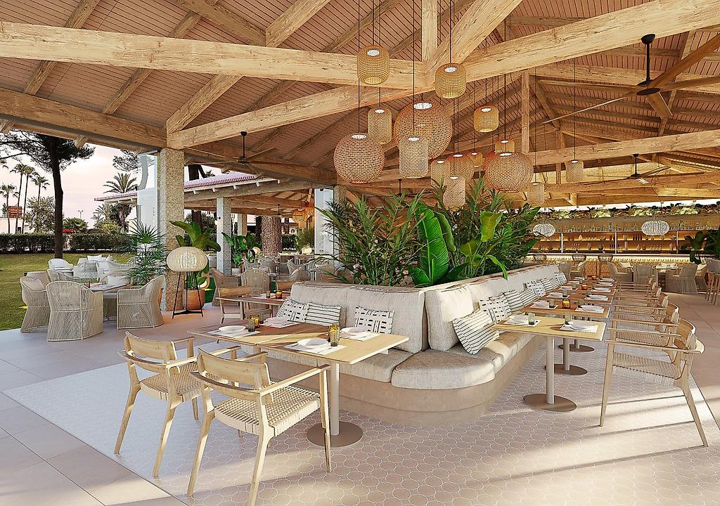 Hipotels Hipocampo Palace & Spa, Barbereich mit Hockern und Lounge-Ecke.