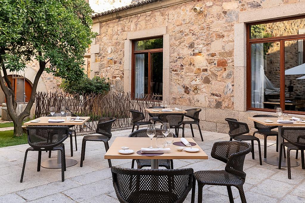 Parador de Cáceres, Restaurant/Gastronomie
