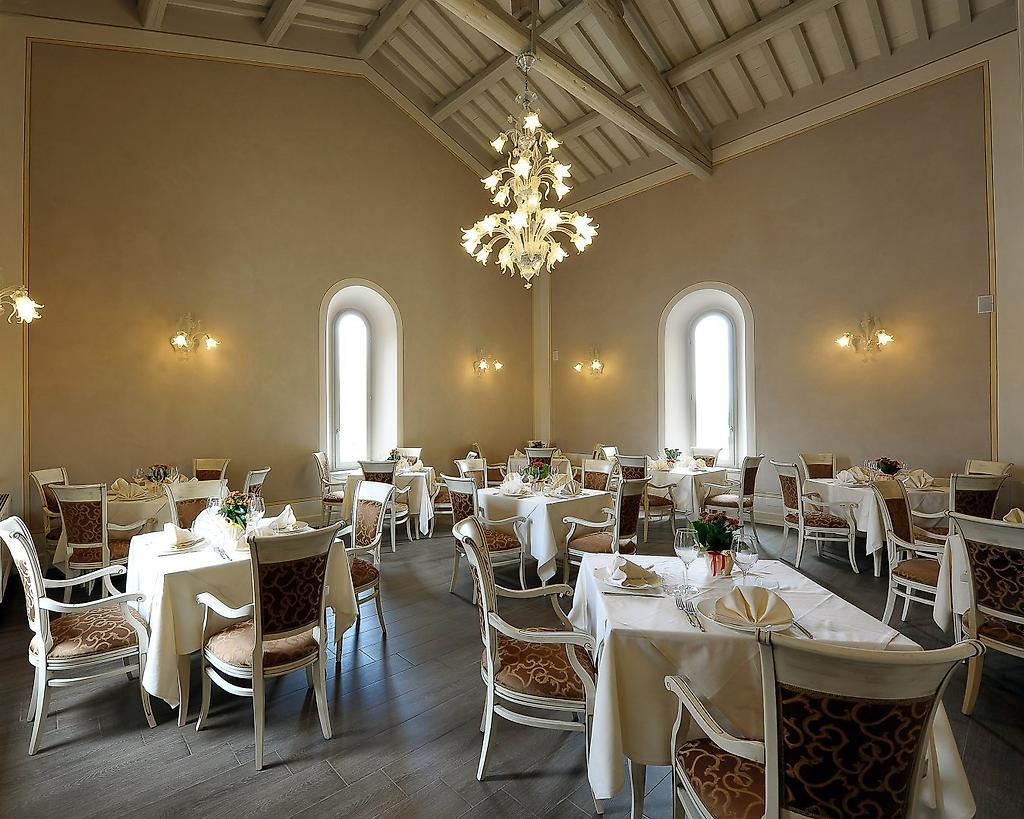 Palazzo San Lorenzo Hotel & Spa, Stilvoll eingerichtetes Hotelrestaurant mit angenehmer Atmosphäre für kulinarische Genüsse.
