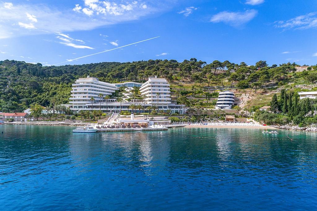 Hilton Lopud Beach Resort & Spa, Ansicht des Hotelgebäudes in Kroatien