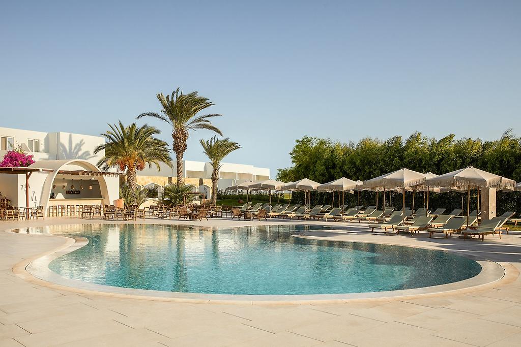 Absolute Kiotari Resort, Swimmingpool der Hotelanlage mit entspannender Atmosphäre auf Rhodos
