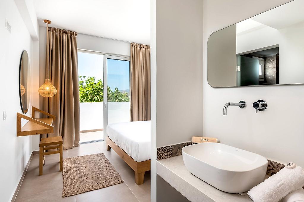 Absolute Kiotari Resort, Standard-Hotelzimmer mit komfortablem Doppelbett auf Rhodos