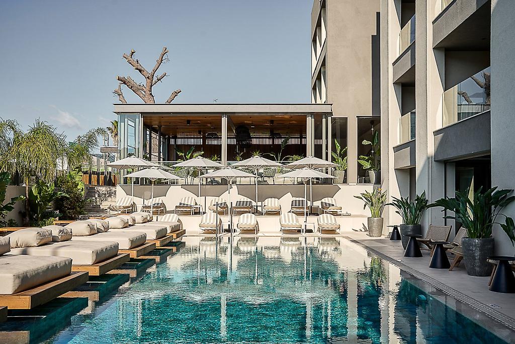 Alizo Boutique Hotel & Spa, Swimmingpool mit kristallklarem Wasser auf Rhodos