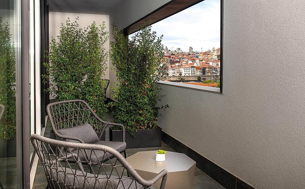 Hilton Porto Gaia, Deluxe