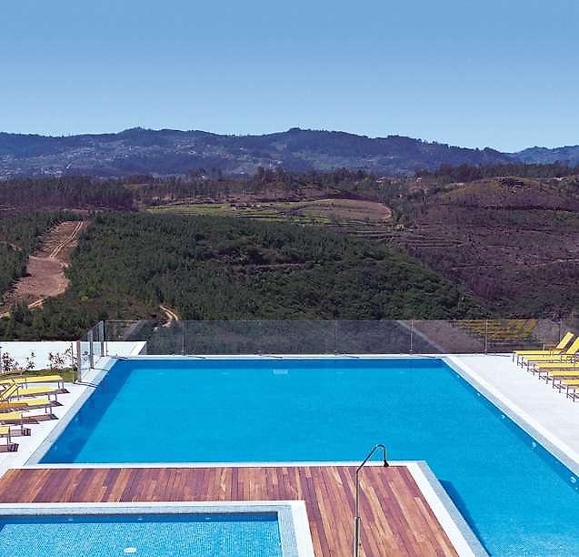 Águahotels Mondim de Basto, Pool mit Panoramablick