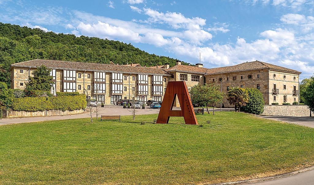 Parador de Argómaniz, Resort/Hotelanlage