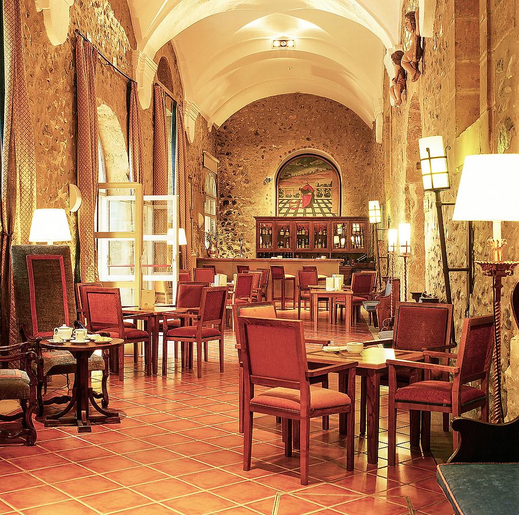 Parador de Santo Domingo Bernardo de Fresneda, öffentliche Bereiche