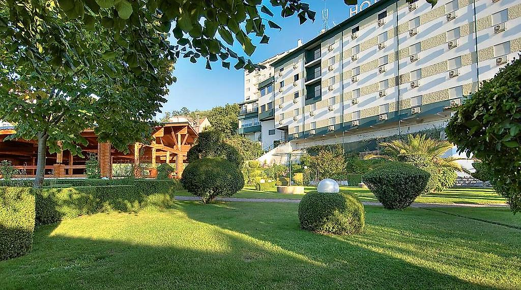 Eurosol Seia Camelo, Garten und Hotel